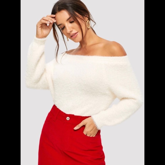 LUCIA Off Shoulder Fuzzy Sweater - Picture 3 of 7